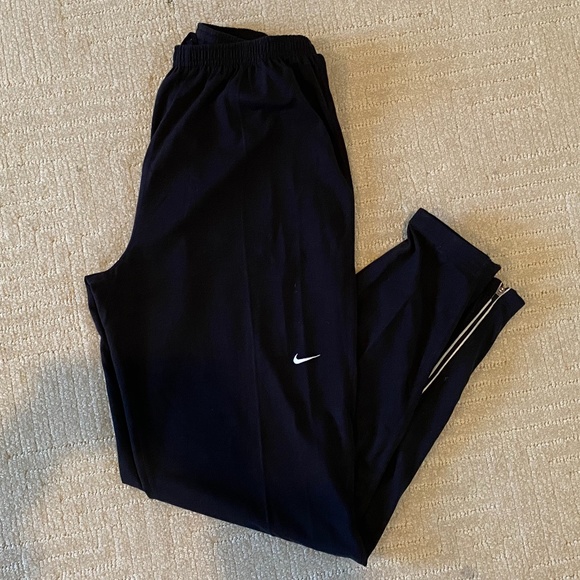 Nike Pants - Nike High Waisted Training Pants